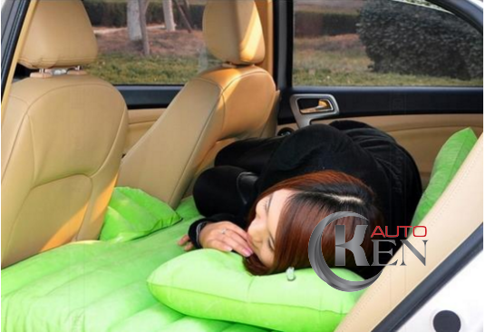 Dem hoi o to Sai Gon giúp biến băng ghế sau xe của bạn thành chiếc giường di động êm ái